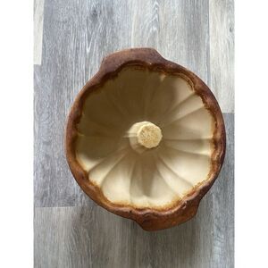 Pampered Chef Family Heritage Stoneware 10 Inch Bundt Baking Fluted Cake Pan